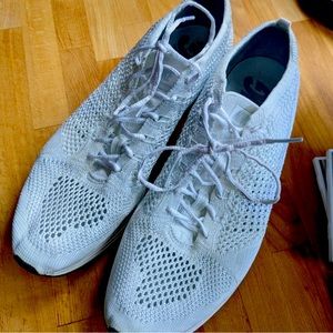 Mens nike flyknit racer shoes white size 11